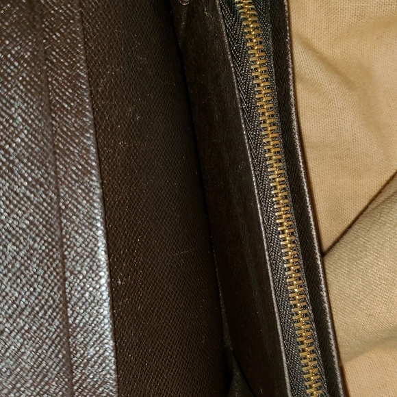 Authentic Louis Vuitton Damier Ebene wallet - Picture 4 of 7